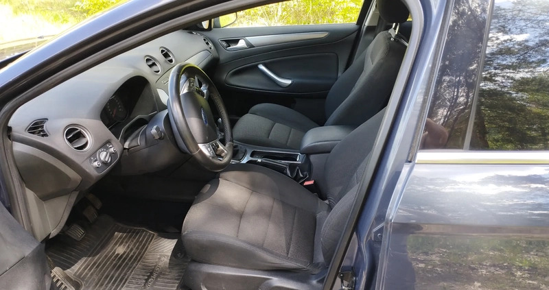 Ford Mondeo cena 26900 przebieg: 249153, rok produkcji 2011 z Wąchock małe 172